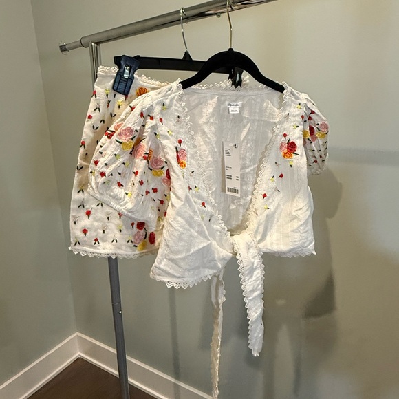 Kimchi Blue Eddie Floral Embroidered Top & Skirt Set - Picture 14 of 14